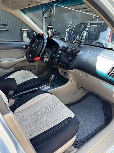 двери на гигант: Honda Civic: 2002 г., 1.5 л, Робот, Гибрид, Седан — 9
