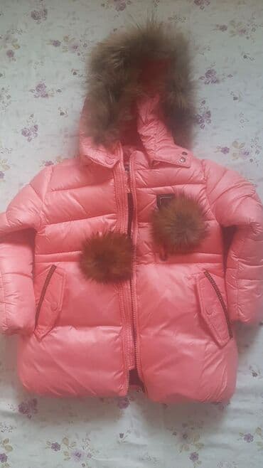 мусулманский одежда: Продаётся совершенно новая зимняя куртка с комбинезоном на 3-4-5 — 4