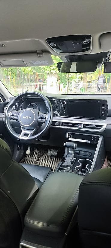 лобовых: Kia K5: 2021 г., 2 л, Автомат, Газ, Фастбек — 6