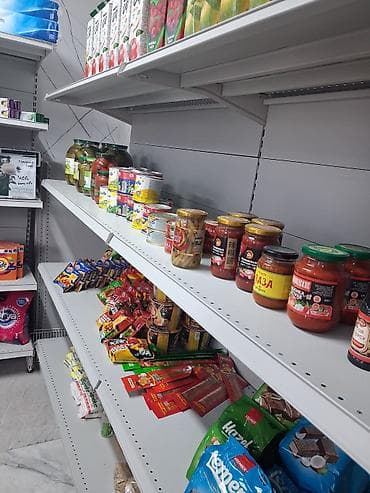 азс на колесах: Продуктовый мини‑магазин в контейнере Описание: - Полноценная — 5