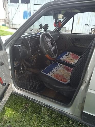 Транспорт: Volkswagen Golf: 1987 г., Бензин, Хэтчбэк — 5
