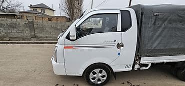 sprinter 4 4: Hyundai Porter: 2021 г., 2.5 л, Типтроник, Дизель, Бус — 4