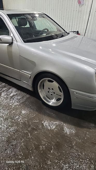 audi 4: Литые Диски R 17 AMG, Комплект, отверстий - 5 — 4