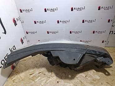 Сальники: Передняя левая фара Hyundai 2016 г., Б/у, Оригинал — 2