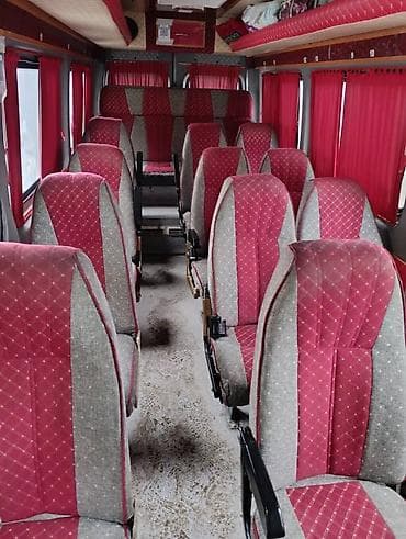 Отургучтар: Автобус орундугу, Кездеме, Mercedes-Benz Колдонулган — 4