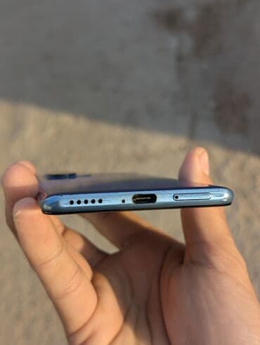 я ищу телефон: Poco F3, Б/у, 128 ГБ, цвет - Голубой, 2 SIM — 8