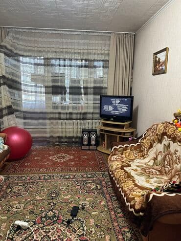 микрорайоны: 3 бөлмө, 60 кв. м, 105-серия, 1 кабат, Косметикалык ремонт — 1