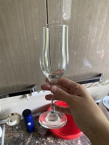 стопки перевёртыши: Набор бокалов на ножке для крепких и десертных напитков. - — 2