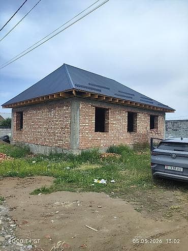 кок жар ул тулеева: Продаётся одноэтажный дом (коробка) из кирпича. Характеристики: - — 3