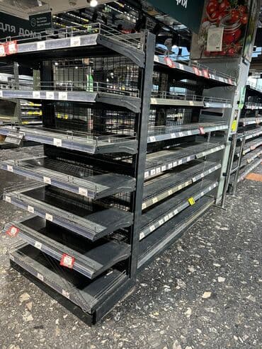 оборудование для бутика: Витрины, стеллажи, полки торговые металлические б/у, полка магазинная — 14