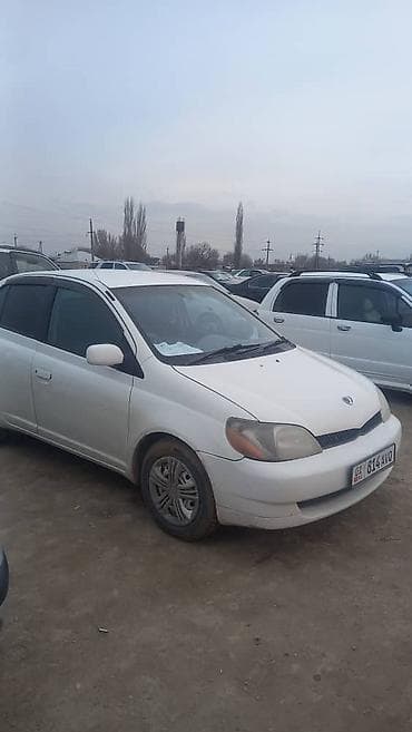 Toyota Platz: 2001 г., 1.5 л, Автомат, Бензин, Седан