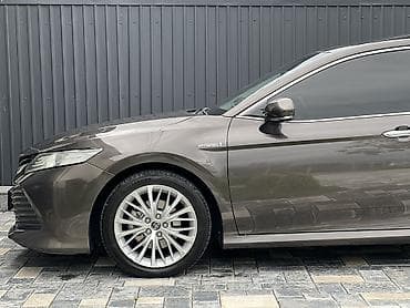 camry 5: Toyota Camry: 2019 г., 2.5 л, Вариатор, Гибрид, Седан — 7