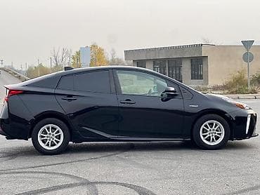 цены на автомобили в бишкеке: Toyota Prius: 2020 г., 1.8 л, Автомат, Гибрид, Хэтчбэк — 5