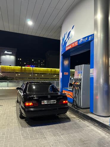 мерсадес: Mercedes-Benz E-Class: 2000 г., 3.2 л, Автомат, Бензиновая, Седан — 4