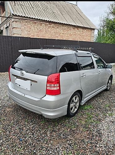 виша: Toyota WISH: 2003 г., Универсал — 3