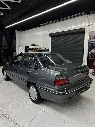 капот некси: Daewoo Nexia: 2006 г., Седан — 3