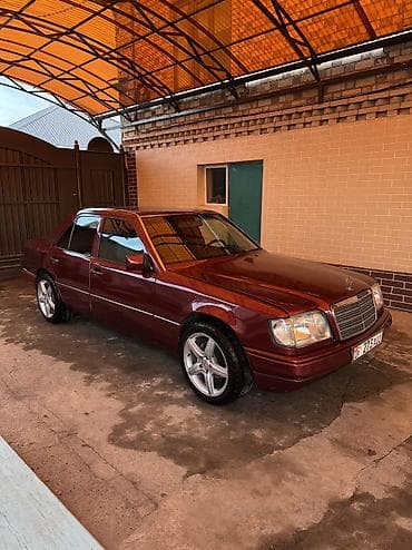 авто на 300000: Mercedes-Benz W124: 1994 г., 2 л, Механика, Бензин, Седан — 2
