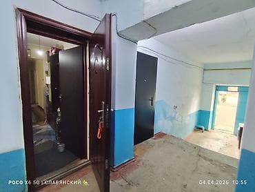 продаю квартиру 104 серия: 3 комнаты, 56 м², 104 серия, 1 этаж, Старый ремонт — 3