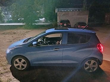 prius plus: Chevrolet Spark: 2016 г., 1 л, Автомат, Бензин, Хэтчбэк — 5