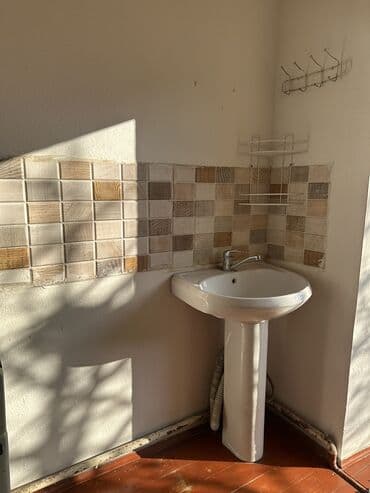 частный дом аренда: 30 м², 2 бөлмө, Жылытылган, Забор, тосулган — 4