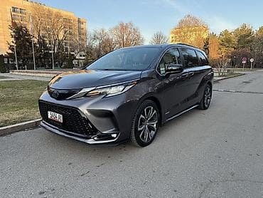 cruser: Toyota Sienna: 2021 г., 2.5 л, Автомат, Бензин, Минивэн — 4