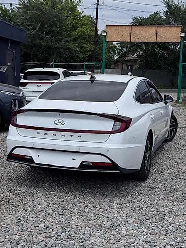 byd e2 2019: Hyundai Sonata: 2020 г., 2 л, Автомат, Гибрид, Седан — 4