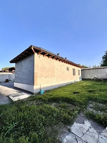 дом в сосновке: 🏡 Продаётся уютный дом в районе Волна 📍 Участок: 7.25 соток 🏠 Дом: 3 — 3