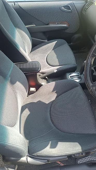 rav4 1995: Honda Fit: 2003 г., Вариатор, Бензин, Хэтчбэк — 6