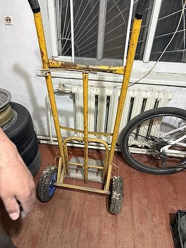 Тележка двухколёсная (рохля ручная) для перевозки грузов. - Материал