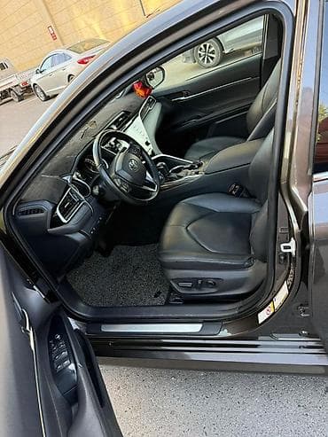 crown 2018: Toyota Camry: 2018 г., 2.5 л, Автомат, Гибрид, Седан — 7