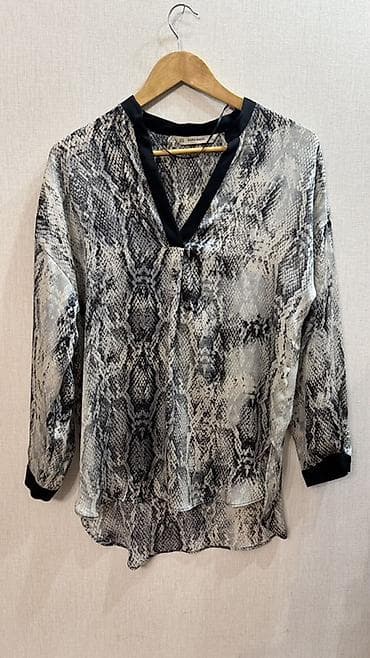 змеии: Блузка, Атлас, Удлиненная модель — 1