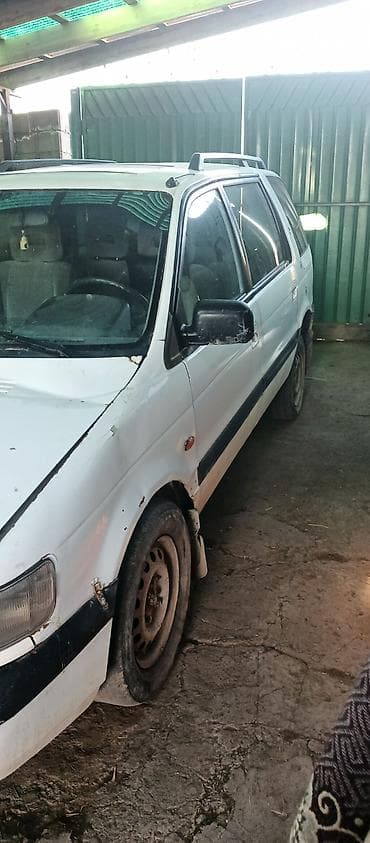 мотоциклы чоппер: Mitsubishi Space Wagon: 1993 г., Минивэн — 2