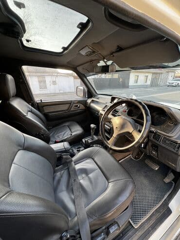 купить грузовой автомобиль бу: Mitsubishi Pajero: 1992 г., 2.5 л, Автомат, Дизель, Внедорожник — 6