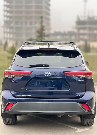 Транспорт: Toyota Highlander: 2021 г., Автомат, Гибрид — 4