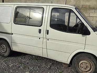солярка сатылат: Жеңил жүк ташуучу унаа, Ford, Колдонулган — 3