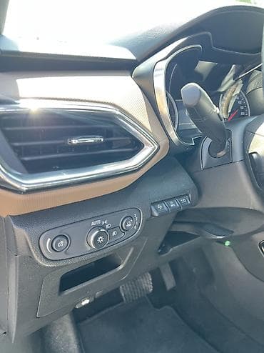 Продажа авто: Chevrolet Trailblazer: 2021 г., 1.3 л, Вариатор, Бензин, Кроссовер — 5