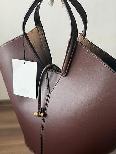 Сумка ZARA, модель-тоут в форме ведра. Цвет: бордово‑коричневый