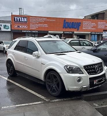 v class: Mercedes-Benz ML-Class AMG: 2011 г., 6.3 л, Автомат, Бензин, Кроссовер — 2