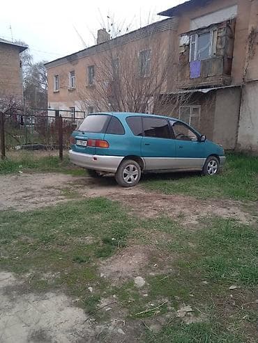 Toyota Ipsum: 1996 г., 2 л, Автомат, Бензин, Минивэн