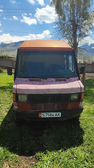w221 221 в221: Mercedes-Benz T1: 1991 г., 3 л, Механика, Дизель, Бус — 2