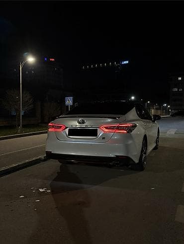 субару а: Toyota Camry: 2021 г., 2.5 л, Автомат, Бензин, Седан — 2