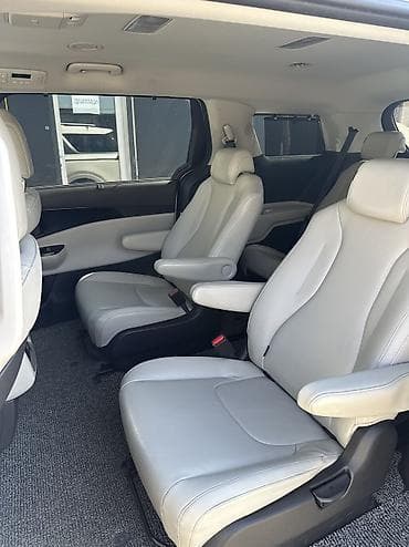 mini v: Kia Carnival: 2020 г., 2.2 л, Дизель, Минивэн — 7