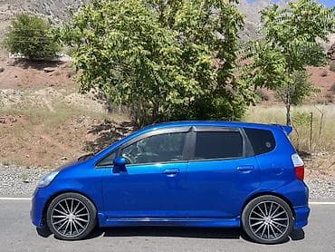 Продажа авто: Honda Fit: 2002 г., 1.3 л, Вариатор, Бензин, Хэтчбэк — 10