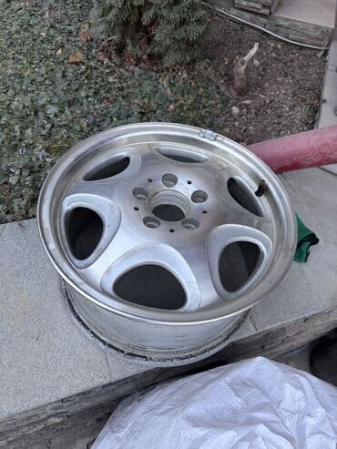 мерс мл: Железные Диски R 16 Mercedes-Benz, 1 шт, отверстий - 6, Б/у — 2