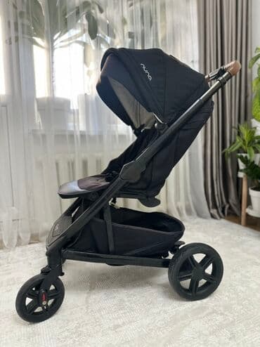 Коляска, цвет - Черный