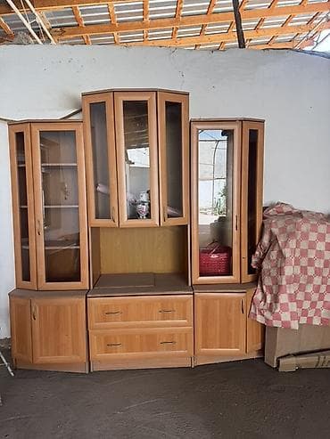 аламедин мебель: Дубал шкаф, Дубал шкаф түрү: Модулдуу, Үй, конок бөлмөсү үчүн, Өзгөчөлүктөрү: Тамак-аш идишин сактоо үчүн — 1