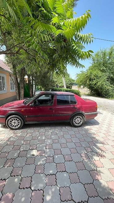Volkswagen Vento: 1994 г., 1.8 л, Кол менен иштөөчү, Бензин, Седан — 7