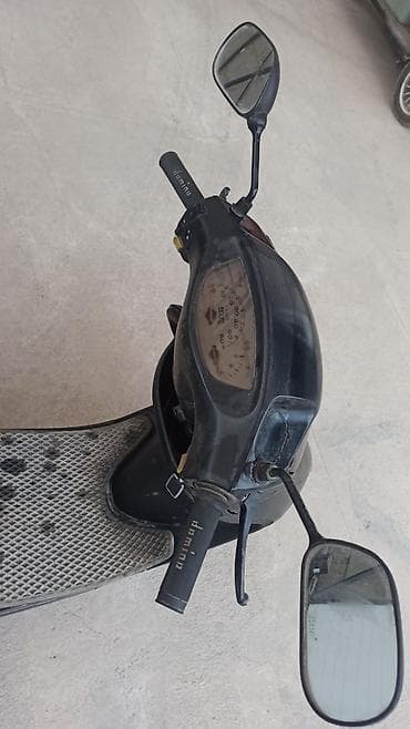 Скутерлер: Скутер Honda (70 см³, серия Dio) в чёрном цвете. ‪ Особенности и — 4