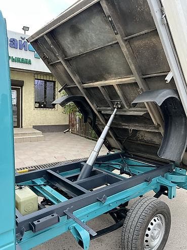 срочно продаётся: Самосвал зеленый-2006год, родной пробег 295тыс.км, отличное состояние! — 5