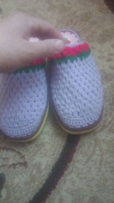 свадебное платье для беременных напрокат: Вязаные домашние тапочки ручной работы. - Модель: закрытые — 1